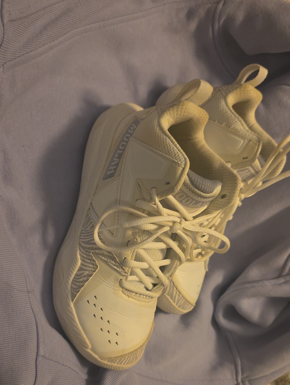 Cream/Off-White Athletic Sneakers